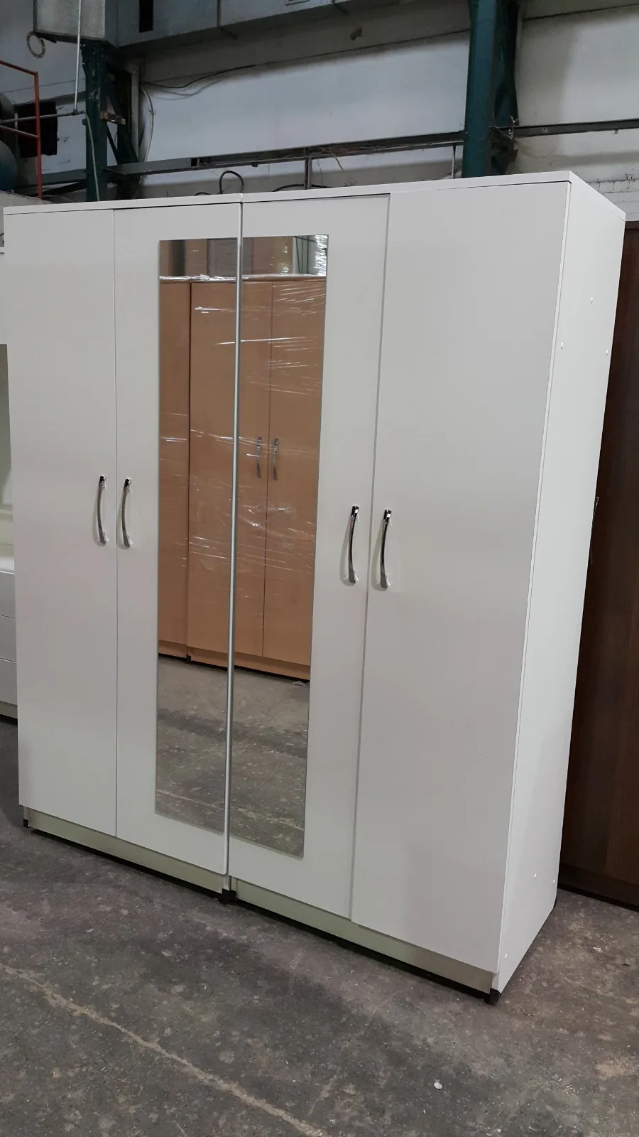 Mirrored wardrobe and chest combination